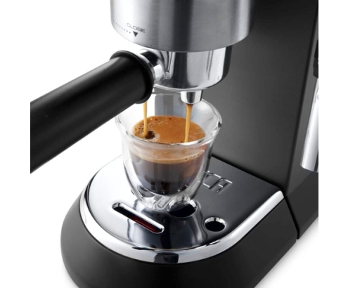 De’Longhi Dedica Style EC685.BK Semi-automática Máquina espresso 1,1 L