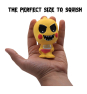 Figura - Magicbox Five Nights at Freddy’s™ Squishme S2, Aroma a fresa, Producto anti-estrés, Bolsa sorpresa