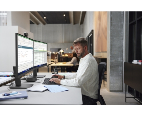 HP Series 3 Pro 27 inch FHD Monitor - 327ph