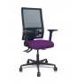 Piqueras y Crespo Silla Bormate asincro malla negra asiento bali morado brazos 2D ruedas 65mm