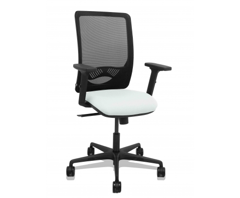 Piqueras y Crespo Silla Zulema sincro malla negra asiento bali blanco brazos 2D ruedas 65mm