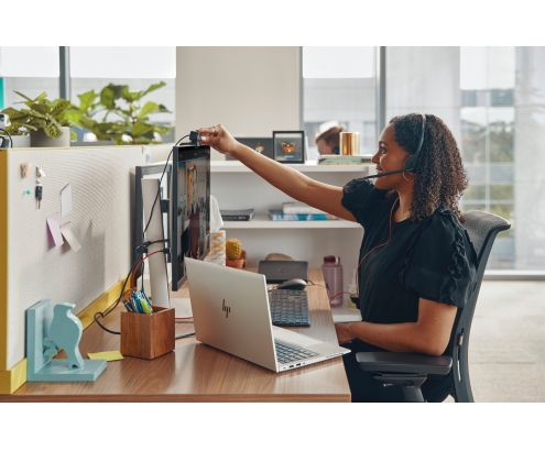 POLY Auriculares Blackwire 3220 estéreo USB-C negro + adaptador USB-C/A (paquete)