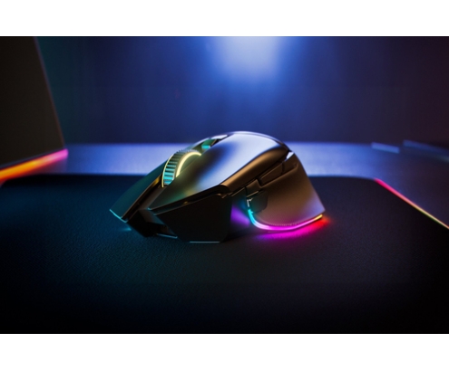 Razer Basilisk V3 Pro 35K ratón Juego mano derecha RF Wireless + Bluetooth + USB Type-A Óptico 35000 DPI