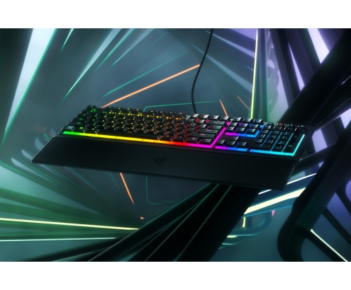Razer Ornata V3 teclado Juego USB QWERTZ Alemán Negro