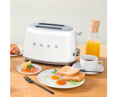 Smeg TSF01WHEU tostadora 6 2 rebanada(s) 950 W Blanco