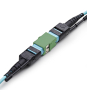 StarTech.com Acoplador de Fibra Óptica MPO/MTP Monomodo - para Cableado Recto - Key Up Key Down - Acoplador de Fibra MPO/MTP-APC para Panel de Parche