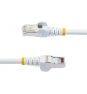StarTech.com Cable de 3m de Red Ethernet CAT6a - Blanco - Low Smoke Zero Halogen (LSZH) - 10GbE - 500MHz - PoE++ de 100W - Snagless sin Pestillo - RJ-
