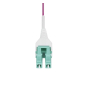 StarTech.com Cable de Fibra Óptica Multimodo OM4 LC a LC UPC de 2m - 50/125µm - 40G/100G - Violeta Érica - LOMMF/VCSE - Cable Uniboot de Fibra - Cl